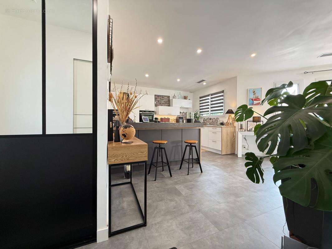 Maison à SAINT-SULPICE-DE-ROYAN