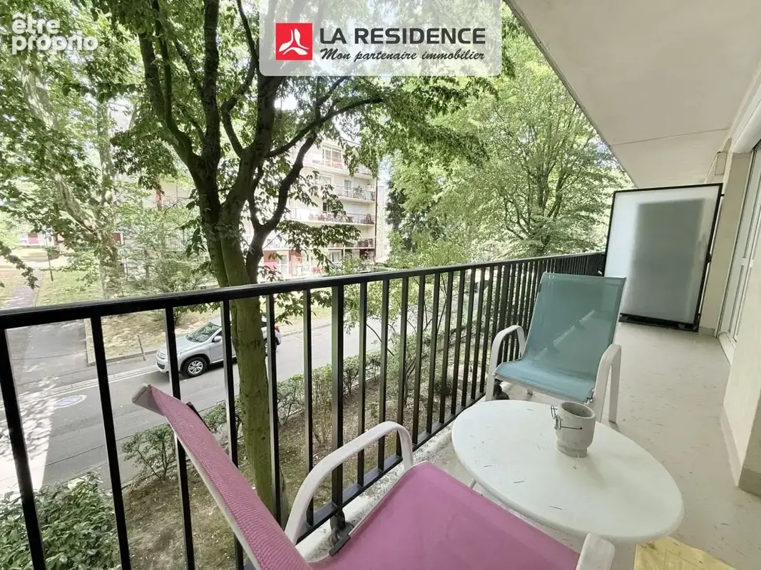 Appartement 4 pièces 80 m² à vendre à Velizy-Villacoublay (78140) - photo 5