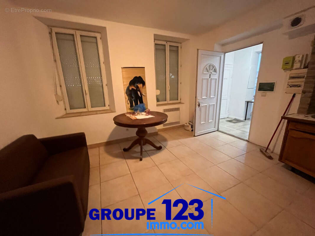 Appartement à BRIENON-SUR-ARMANCON