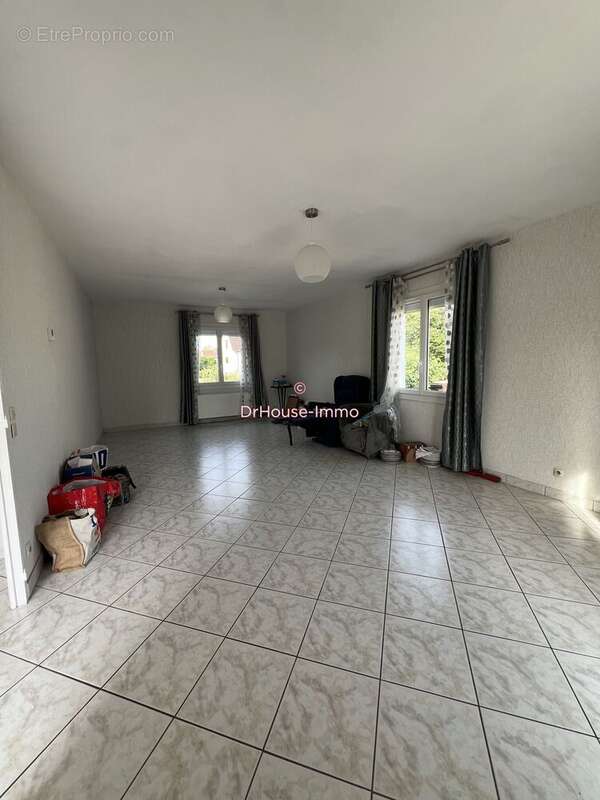 Maison 92 m² à Bourges  - photo 3