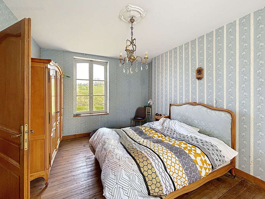 Maison à LE MESNIL-DURAND