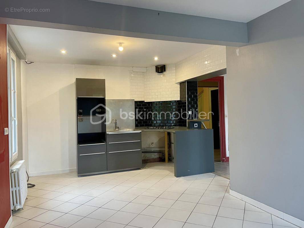 Maison à SAINT-PIERRE-DES-CORPS