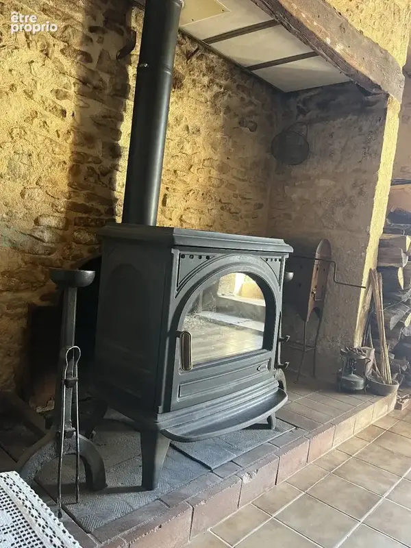 Dans un cadre naturel exceptionnel corps de ferme à restaurer - photo 9
