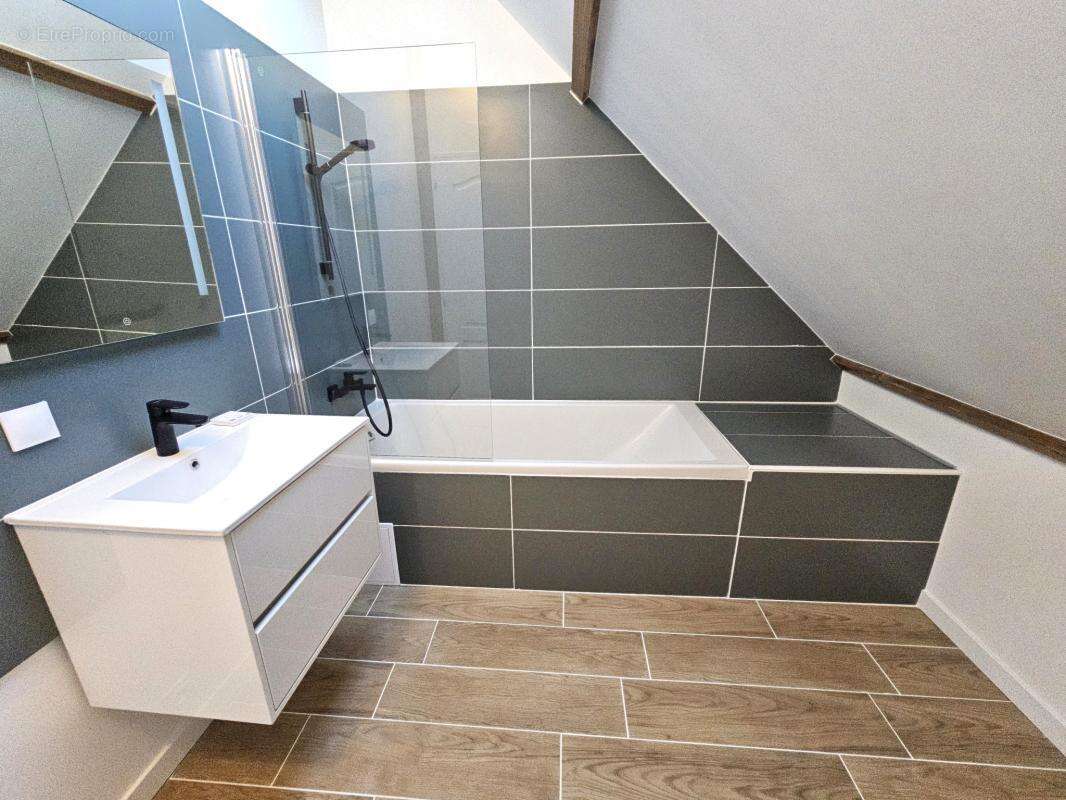 Maison à TREILLIERES