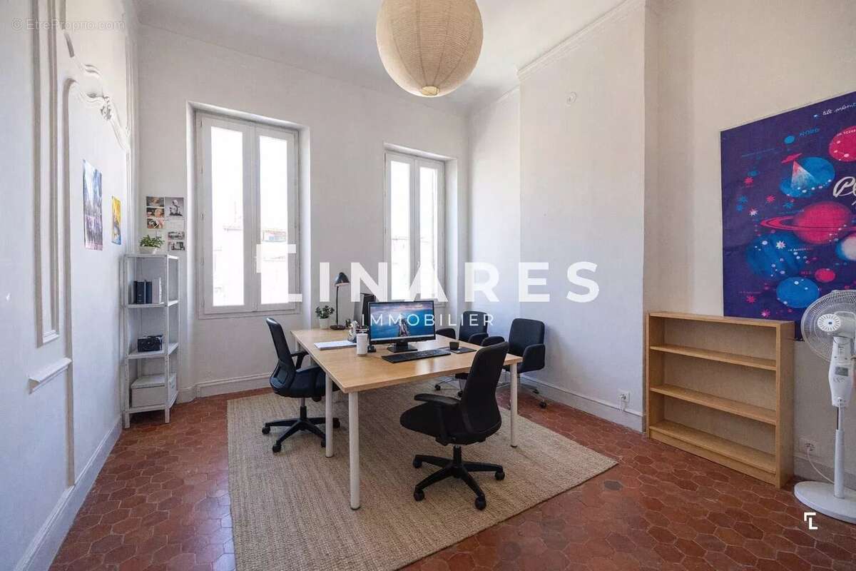 Appartement à MARSEILLE-6E