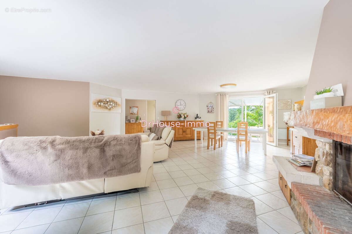Maison 263 m² à Septeuil  - photo 3