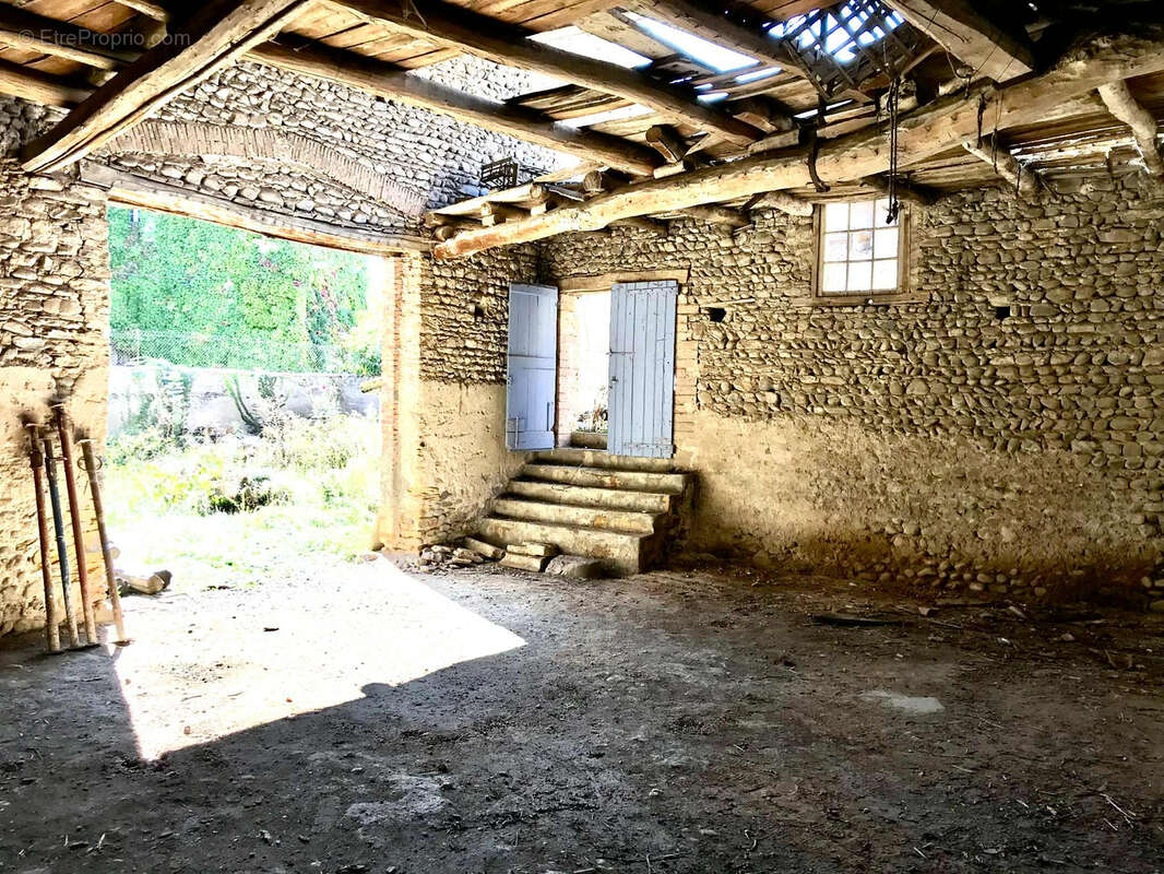 Maison à SAINT-GERMAIN-LEMBRON