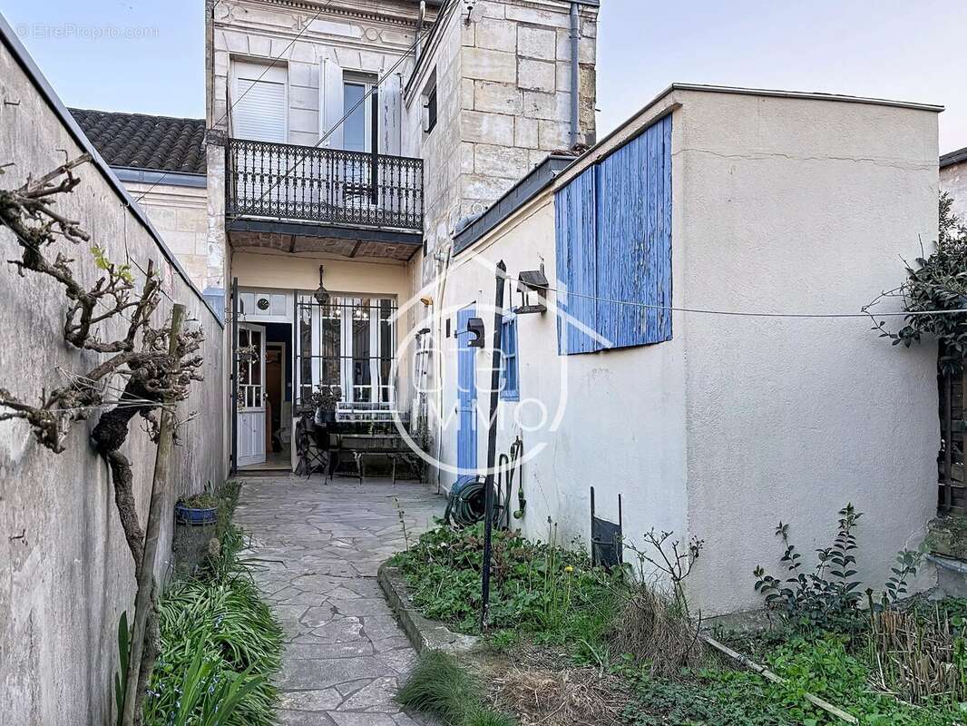 Libourne : charmante échoppe en pierres - photo 8