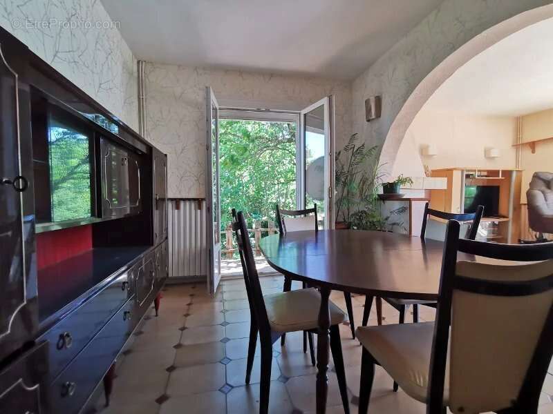 Maison T4 de plain pied avec garage et jardin - photo 6