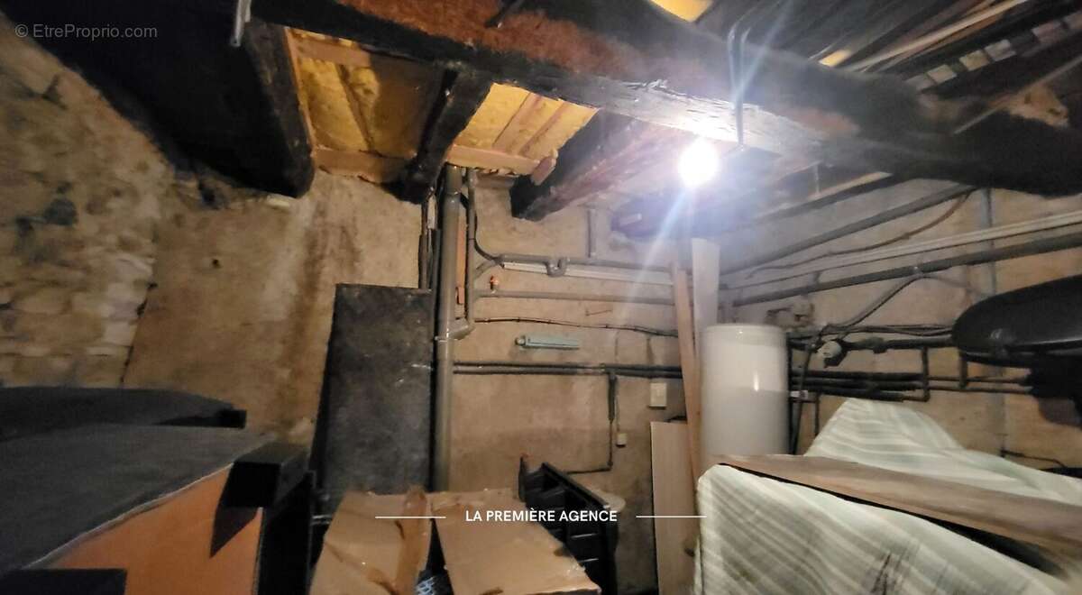 Maison à SAINT-CLEMENT-SUR-VALSONNE