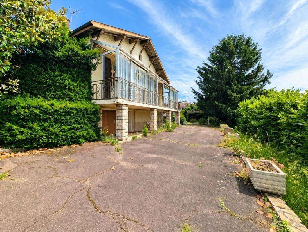 Maison 240 m² à Grigny  - photo 9