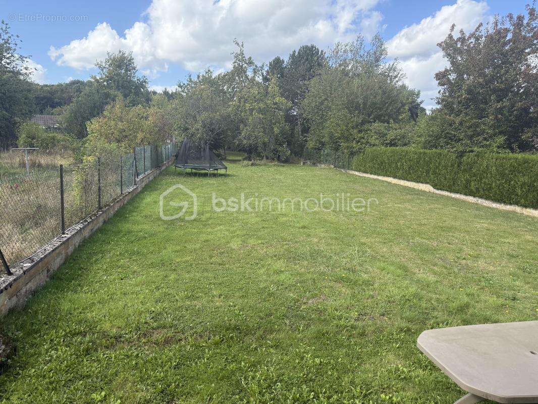 Maison à VIVIER-AU-COURT