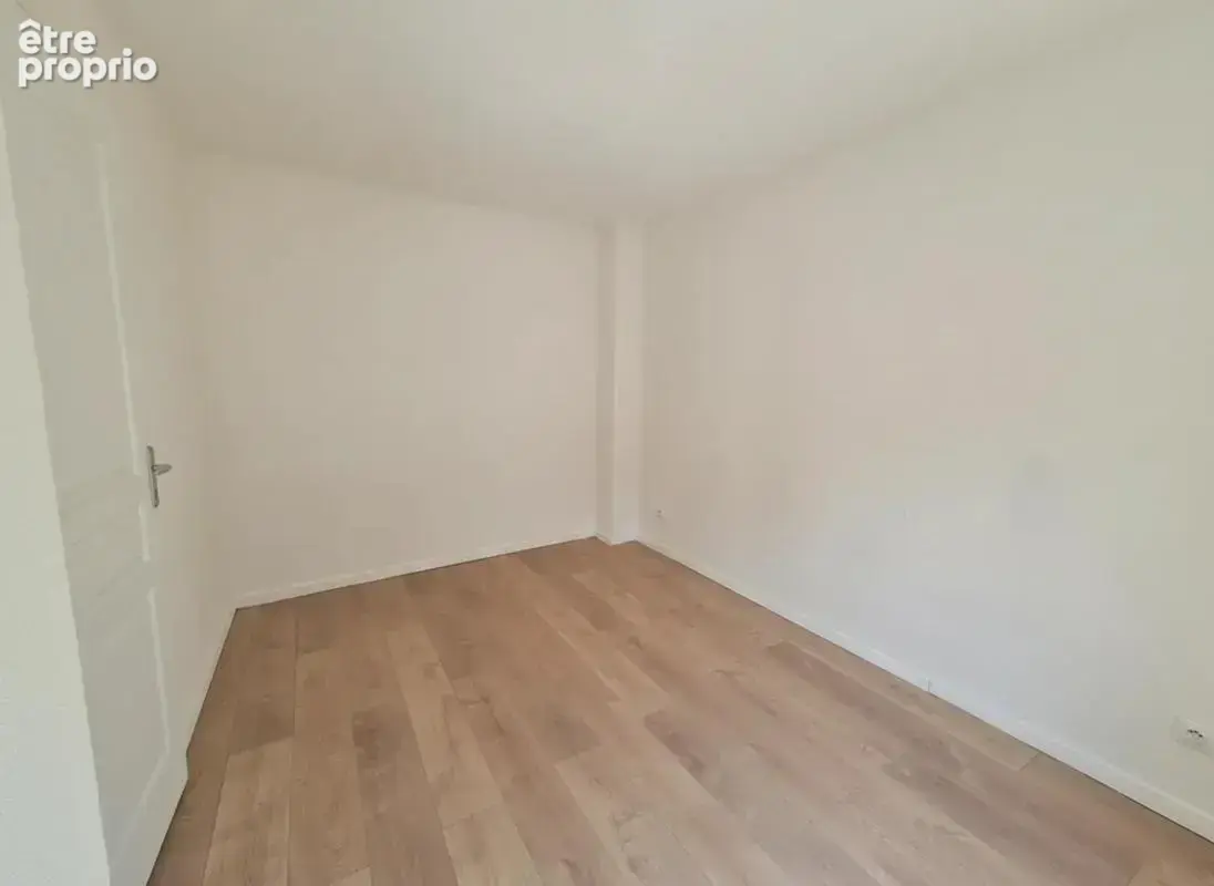 T4 pièces de 67 m², absence : jardin, parking &balcon - photo 12