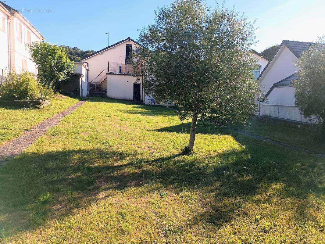 Maison 93 m² à Lourdes  - photo 11