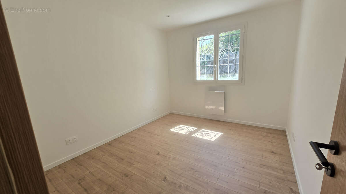 Appartement à LIMOURS
