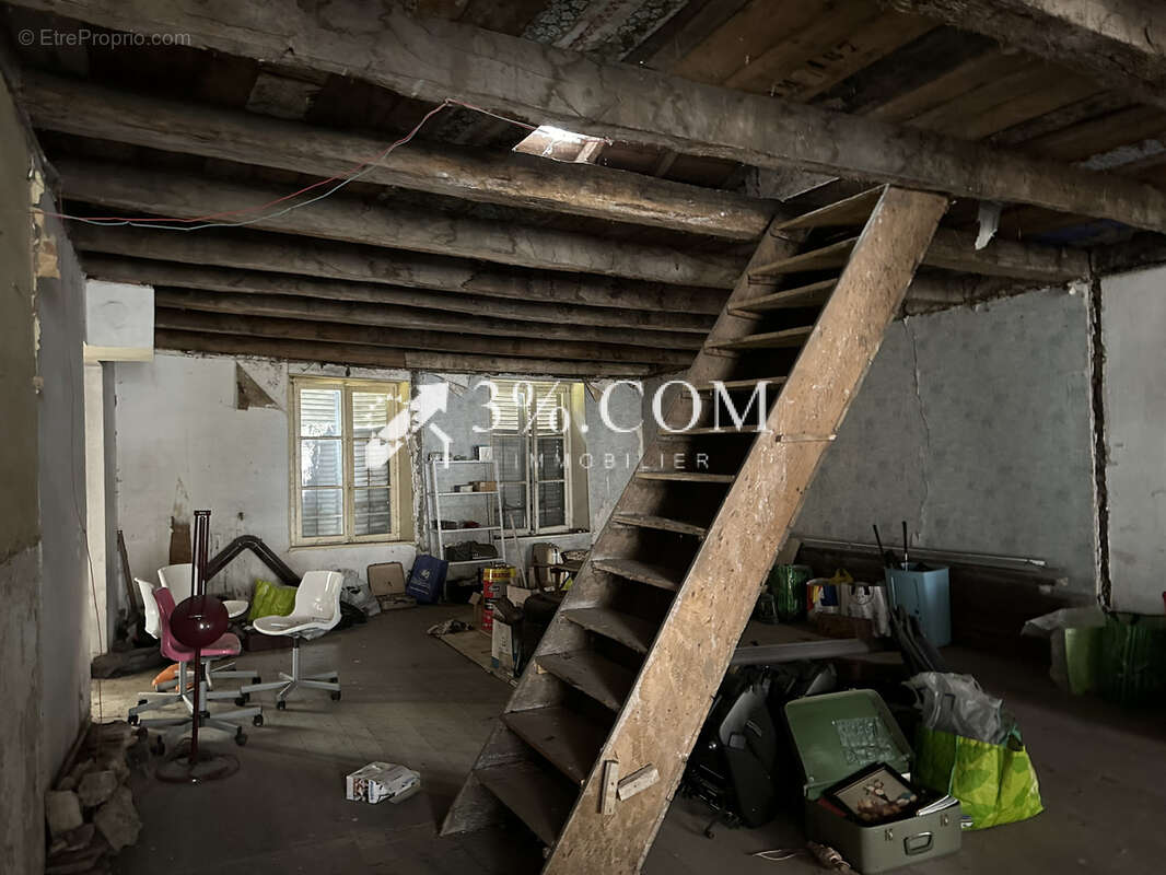 Appartement à MIRECOURT