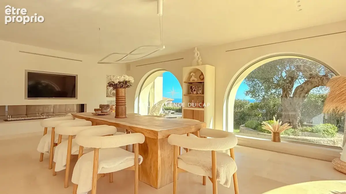 À vendre villa de 9 pièces avec vue mer sur le golfe de saint-tropez, aux issambres - photo 6