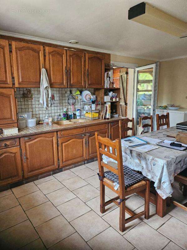 235 000, TROCHERES, Maison Indépendante de148 m2habitables sur Grand Terrain - photo 5