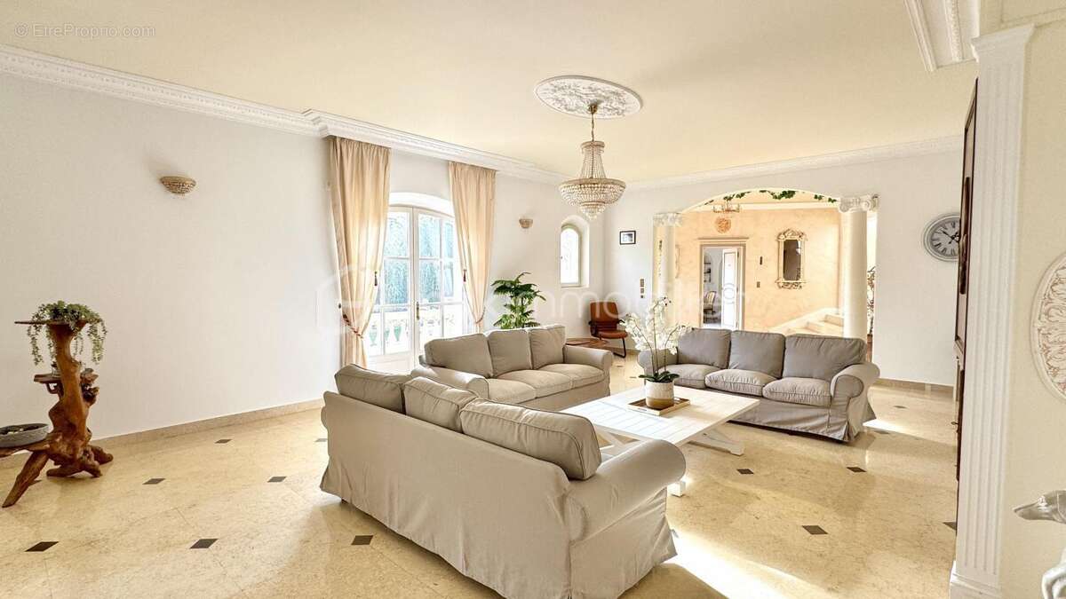 Maison à SAINT-REMY-DE-PROVENCE