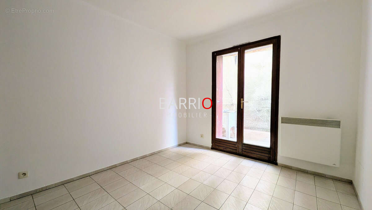 Appartement 80 m² à Palau-Del-Vidre  - photo 5