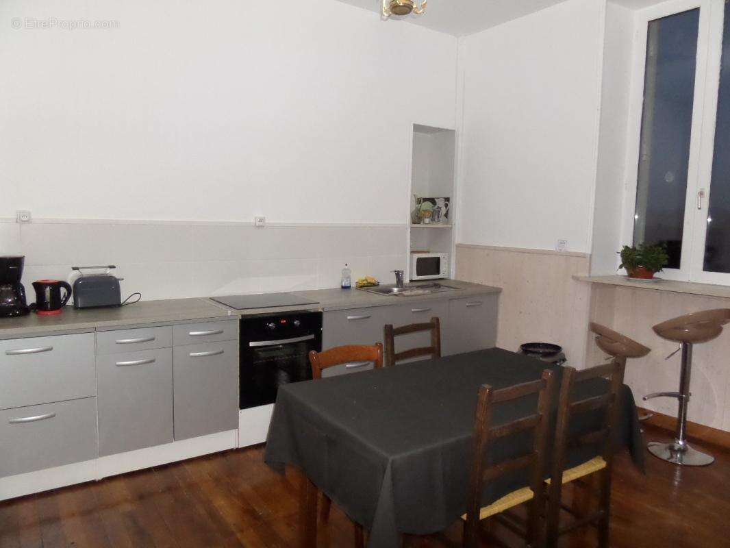 Appartement à JUMILHAC-LE-GRAND