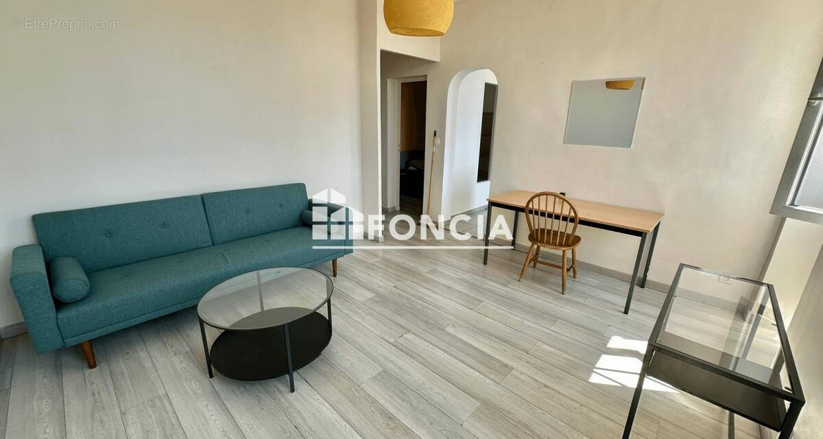Appartement à MARSEILLE-3E