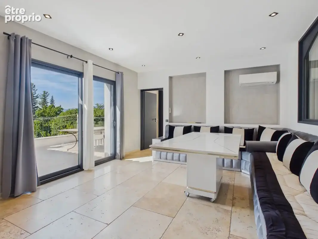 Villa moderne 275 m² avec studio et 3 garages  - Montauroux - photo 7