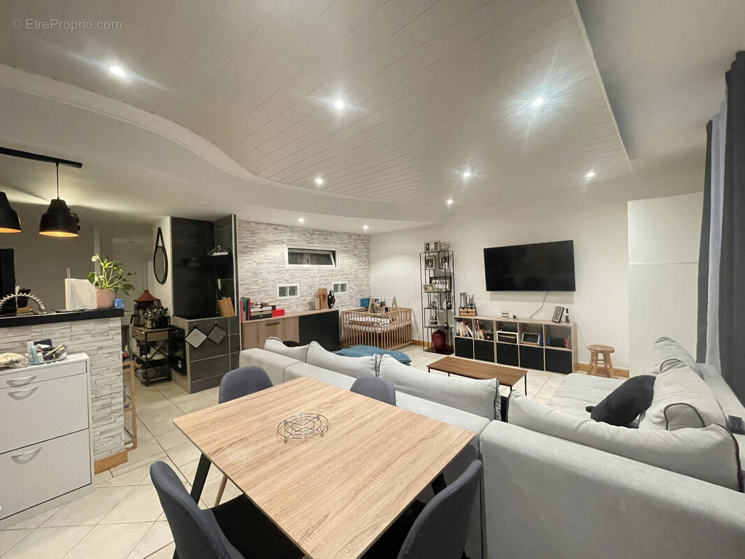 Appartement à ROMANS-SUR-ISERE