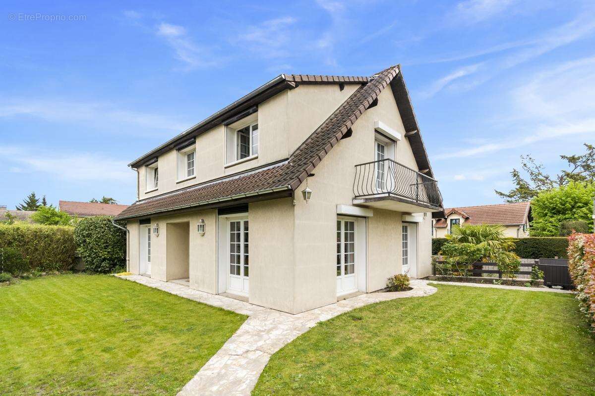 Maison à CROISSY-SUR-SEINE