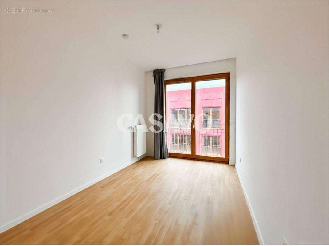 Appartement à L&#039;ILE-SAINT-DENIS