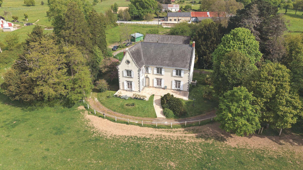 Maison à SOUDAN