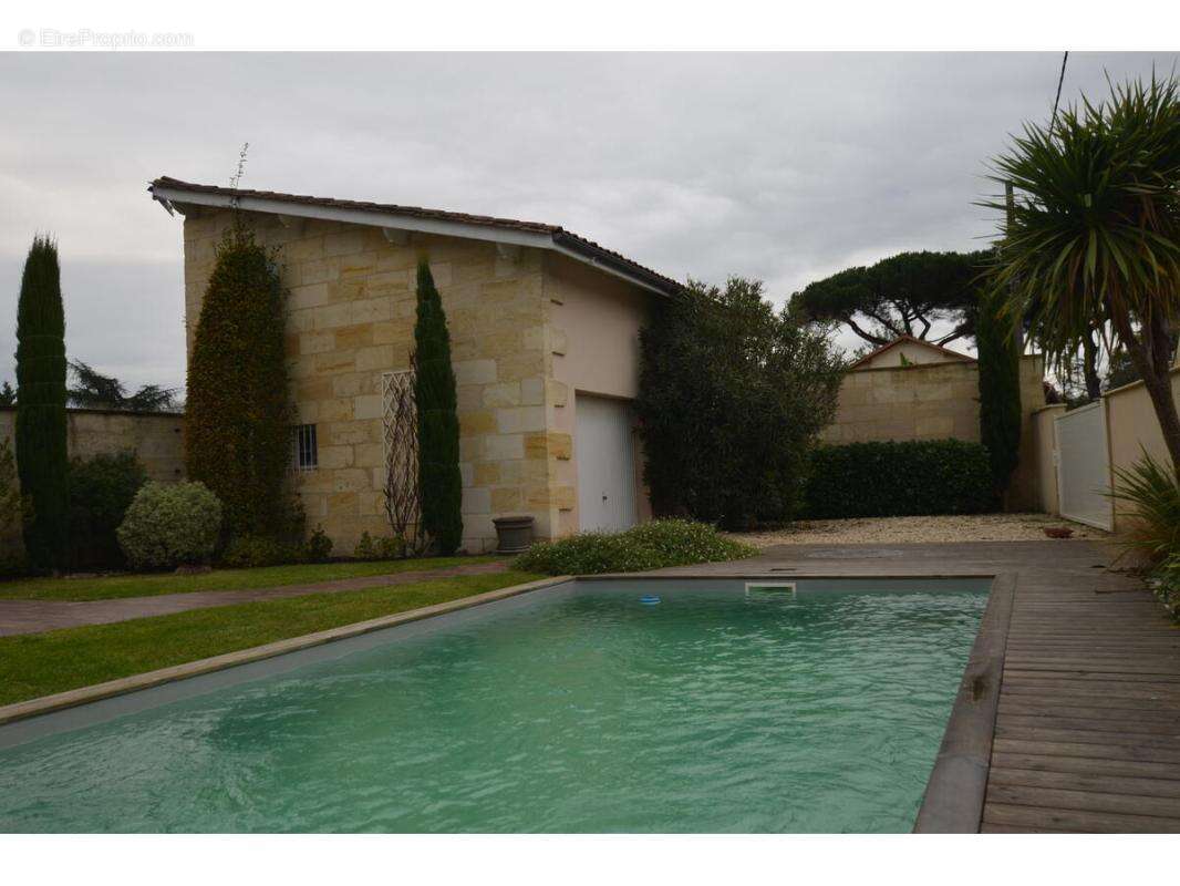 Maison à SAINT-DENIS-DE-PILE