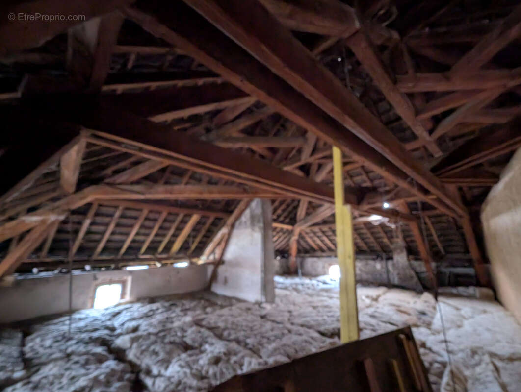 Maison à VARCES-ALLIERES-ET-RISSET