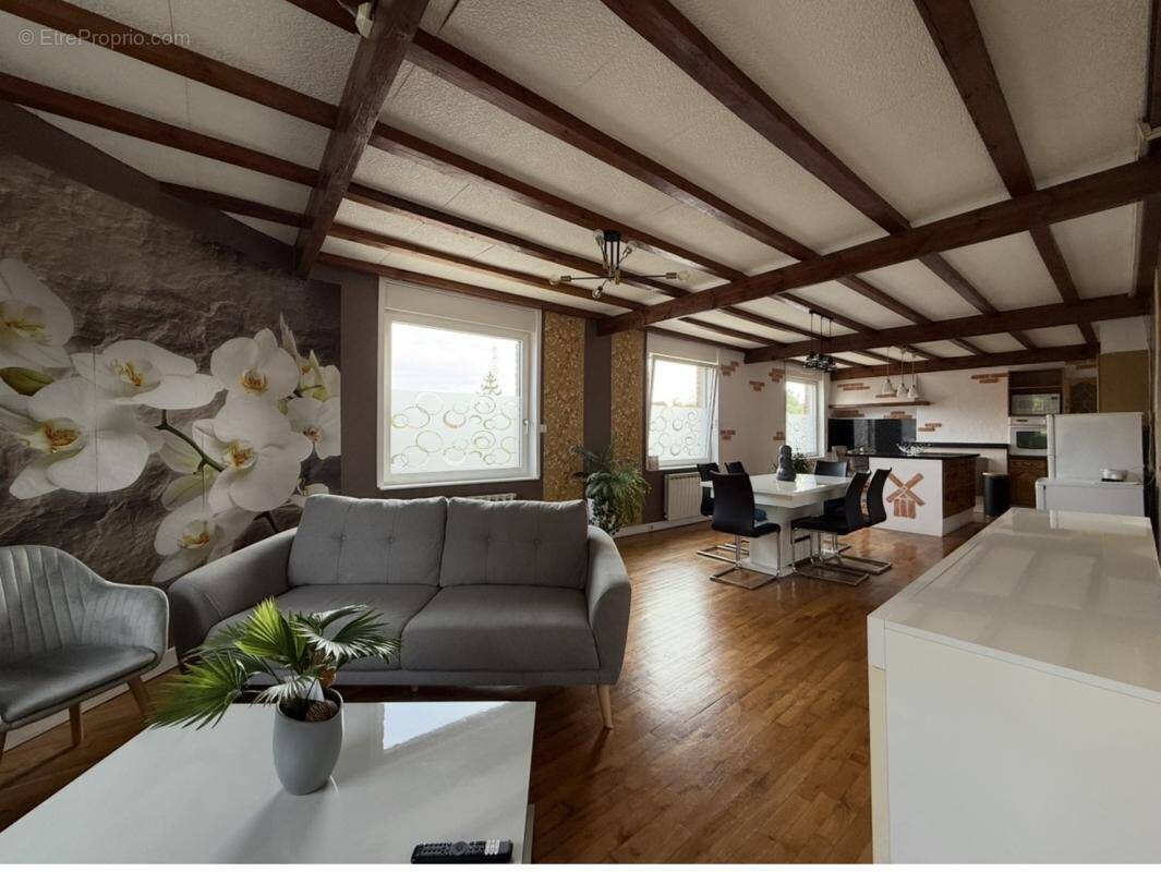 Appartement à PREMESQUES