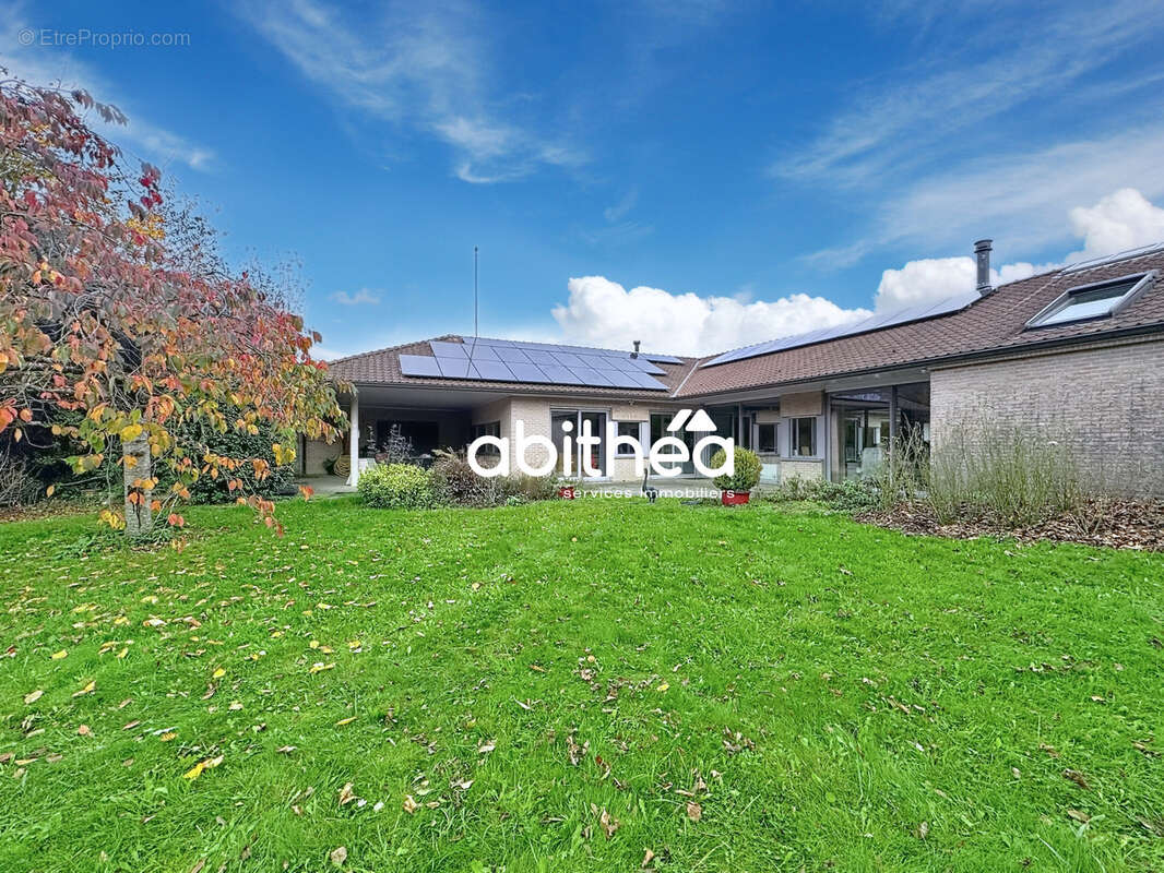 Maison à LATTRE-SAINT-QUENTIN