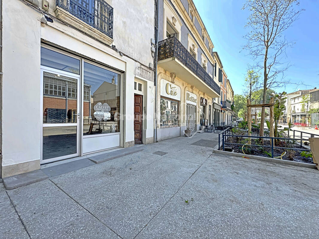 Commerce à LUNEL