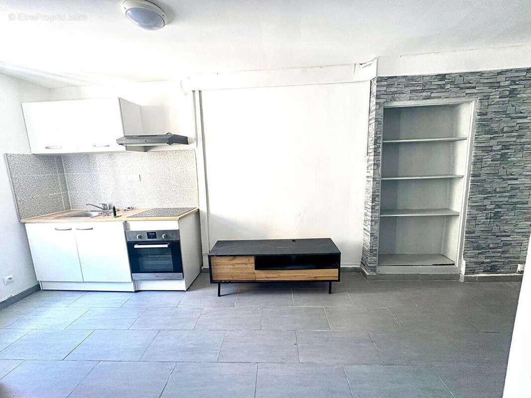 Appartement à ROQUEVAIRE