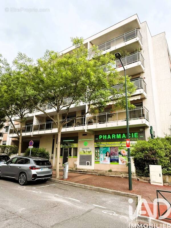 Photo 1 - Appartement à GARCHES