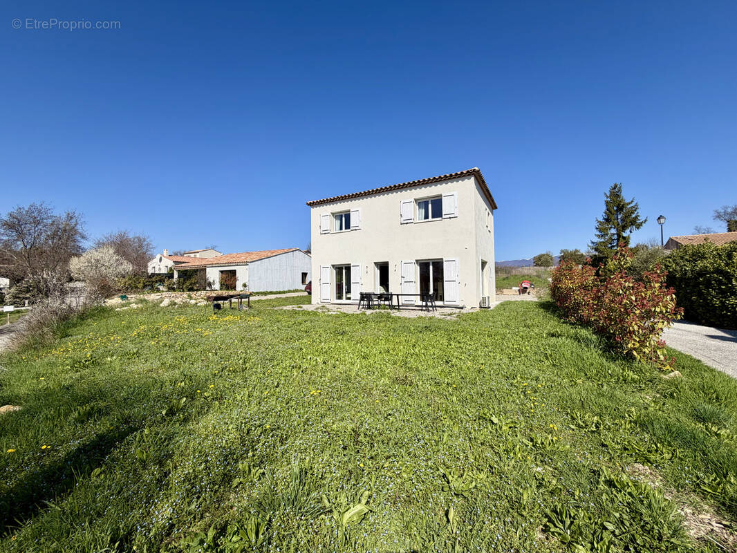 Maison à FORCALQUIER