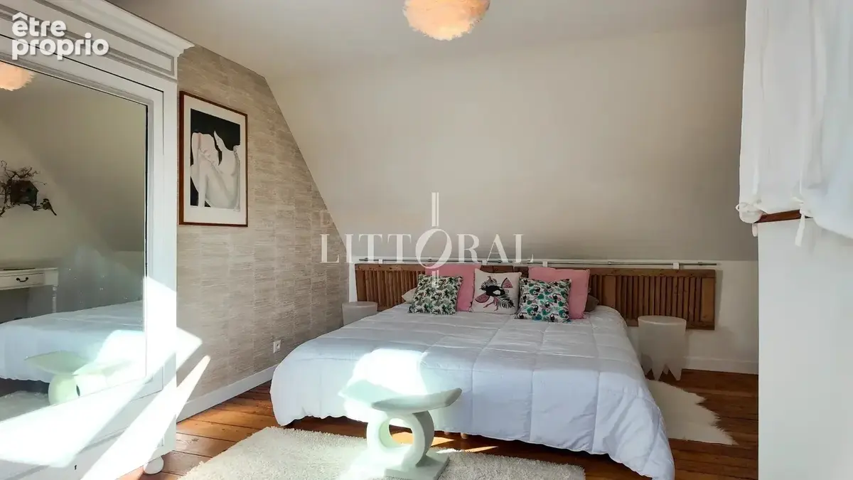 Ploubazlanec — Demeure en pierre rénovée, cinq suites, et la mer à un kilomètre - photo 12