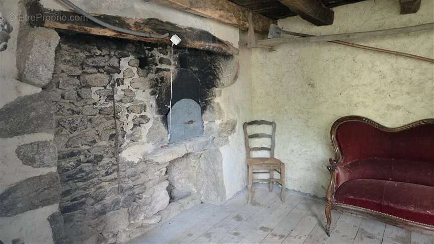 Maison à THAURON