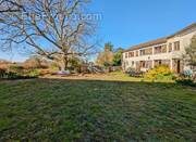 Maison à LES ADJOTS