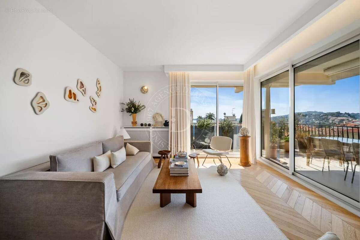 Appartement à BEAULIEU-SUR-MER