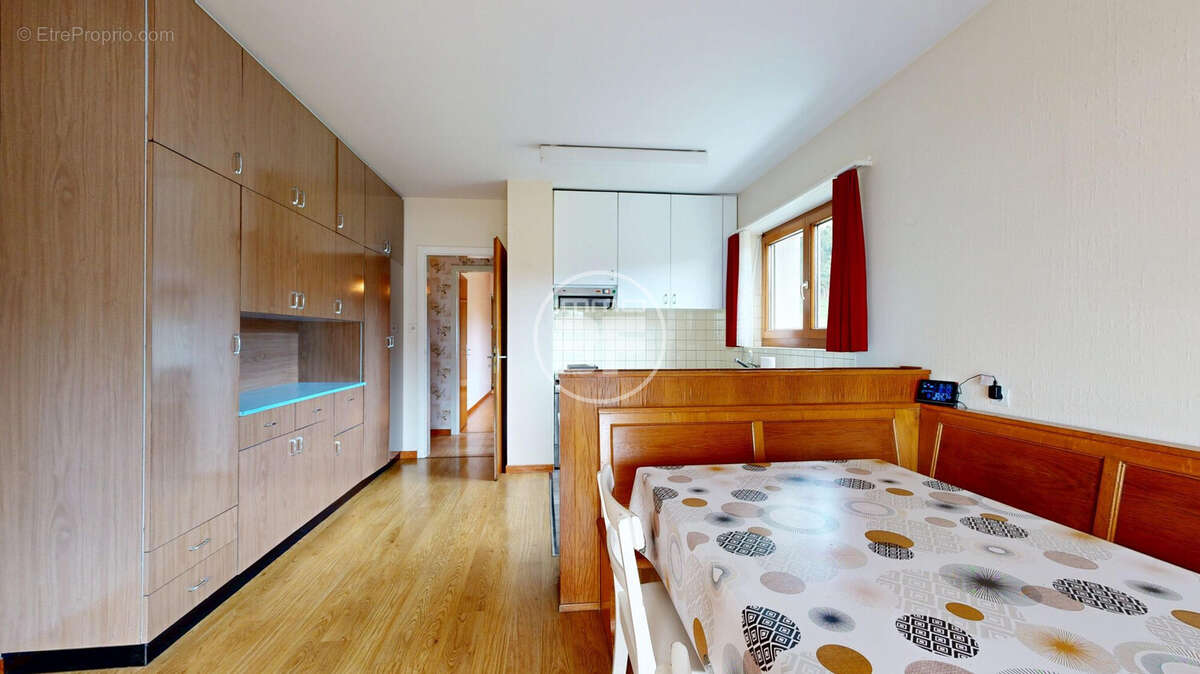 Maison 228 m² à Hegenheim  - photo 6