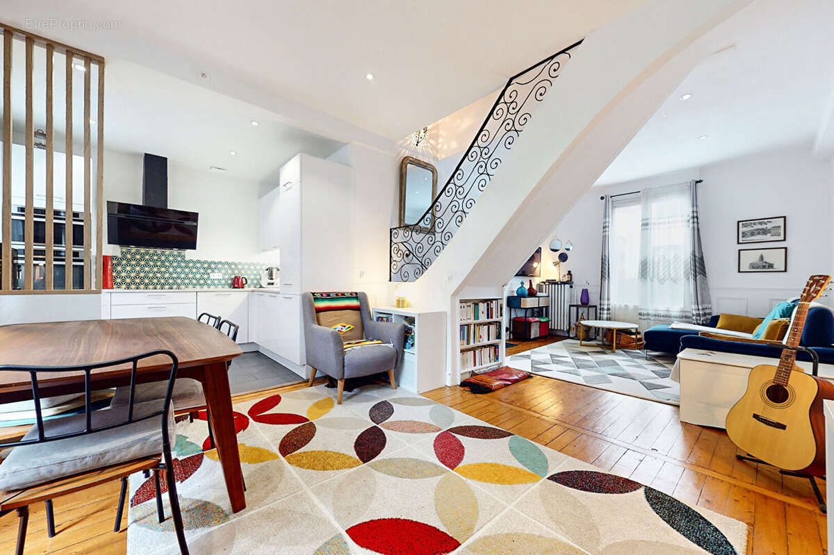 Maison à SARTROUVILLE