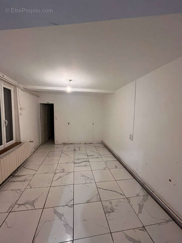 Maison à BESSAY-SUR-ALLIER