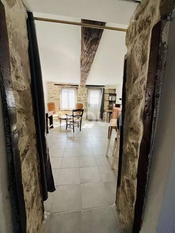 Maison à SAINT-GEORGES-DE-MONS