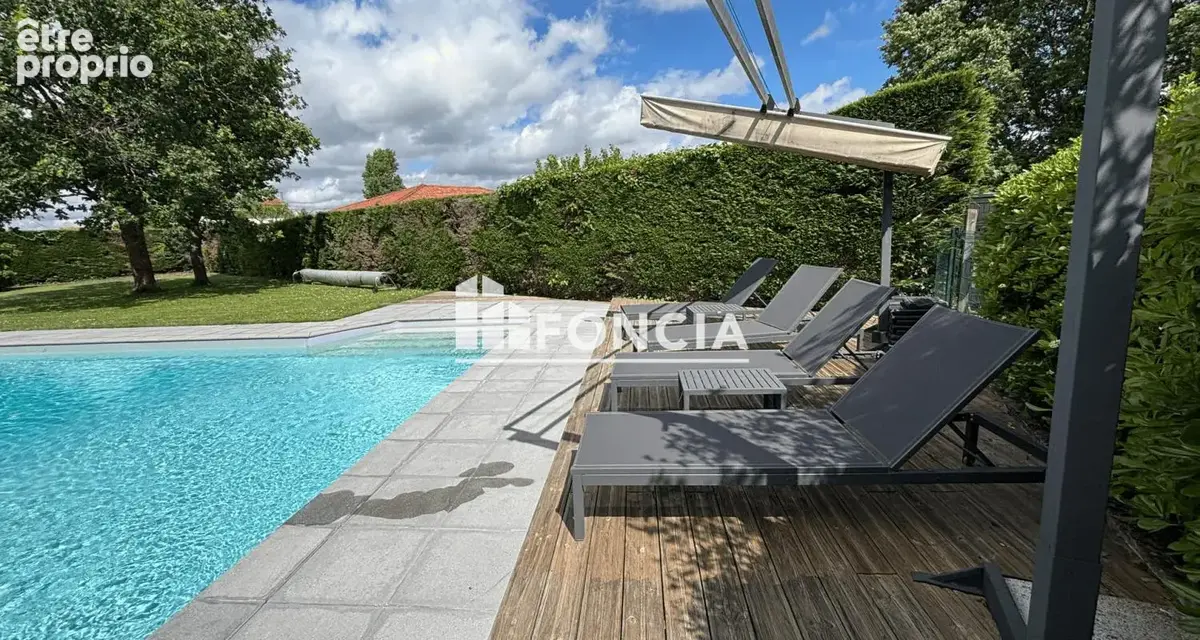 PLAISANCE DU TOUCH : MAISON T6 avec jardin, garage, cave et piscine - photo 4
