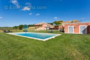 Maison à ROUSSILLON