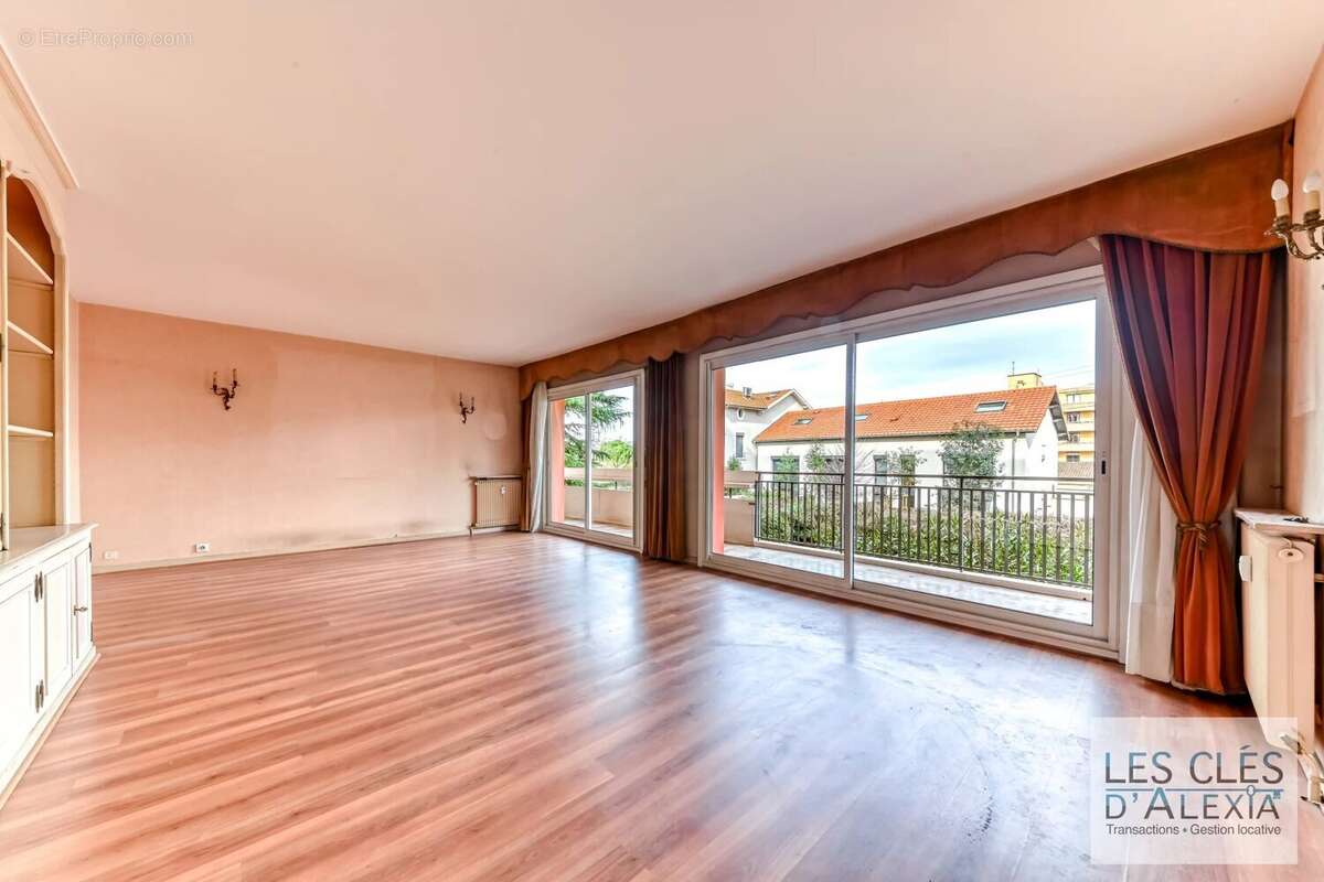 Appartement à CALUIRE-ET-CUIRE